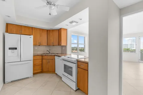 3200 NE 36th Street E Fort Lauderdale FL 33308