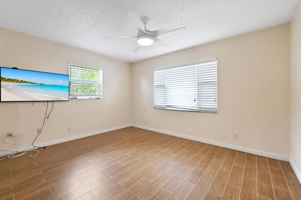 2012 SW 17th Avenue Boynton Beach FL 33426