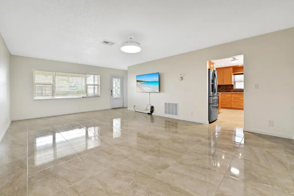2012 SW 17th Avenue Boynton Beach FL 33426