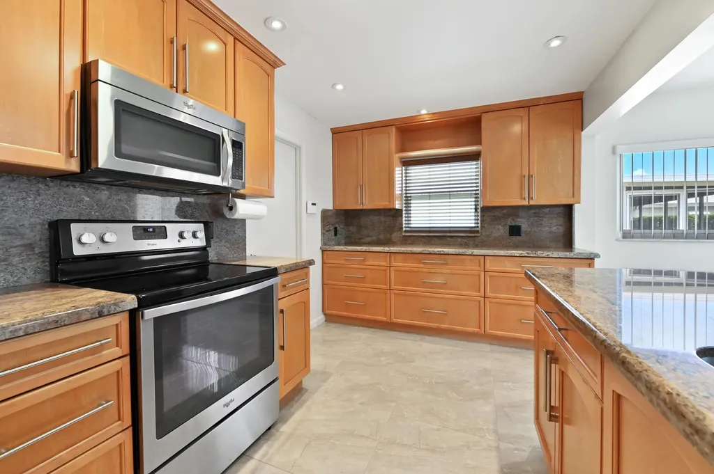 2012 SW 17th Avenue Boynton Beach FL 33426