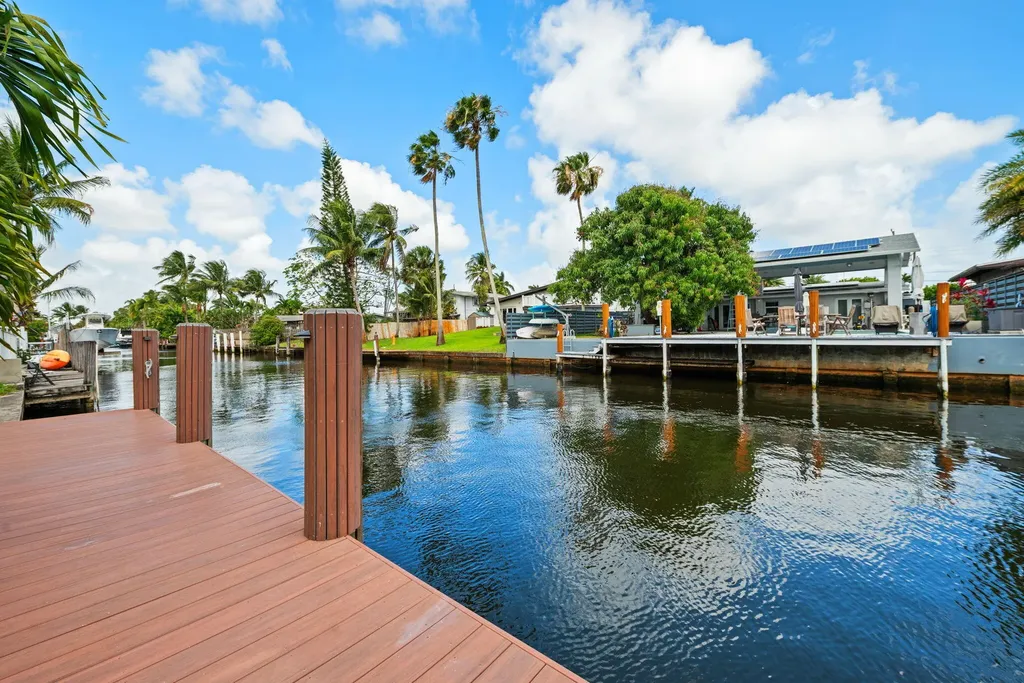 2512 Sugarloaf Lane Fort Lauderdale FL 33312