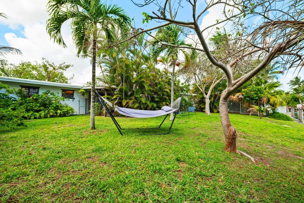 2512 Sugarloaf Lane Fort Lauderdale FL 33312