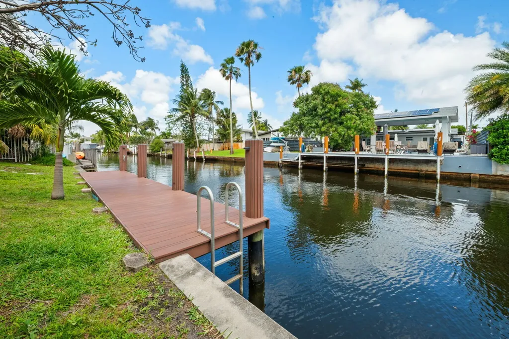2512 Sugarloaf Lane Fort Lauderdale FL 33312