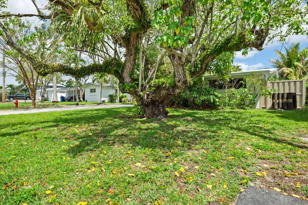 2512 Sugarloaf Lane Fort Lauderdale FL 33312