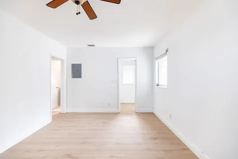 426 NE 7th Avenue Delray Beach FL 33483