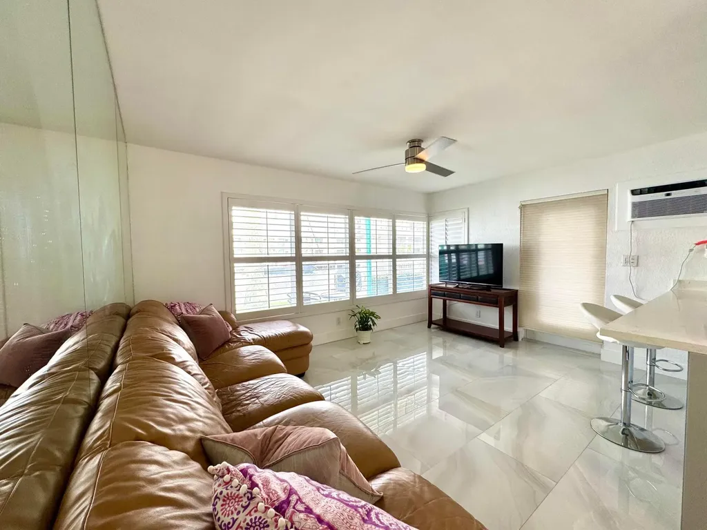 2841 NE 32nd Street Fort Lauderdale FL 33306