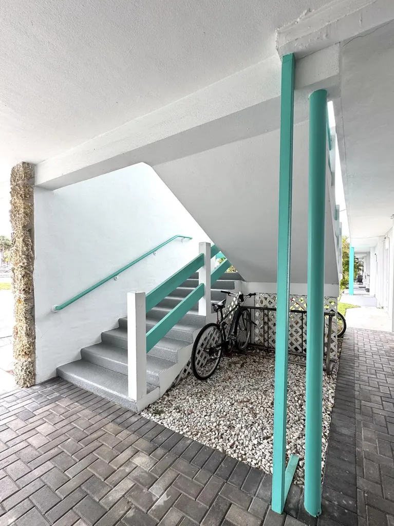 2841 NE 32nd Street Fort Lauderdale FL 33306