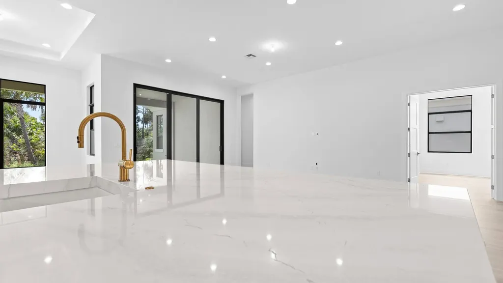 13294 Artisan Circle Palm Beach Gardens FL 33418