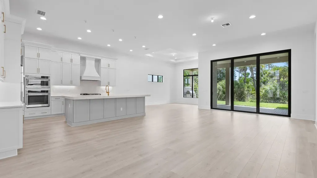 13294 Artisan Circle Palm Beach Gardens FL 33418
