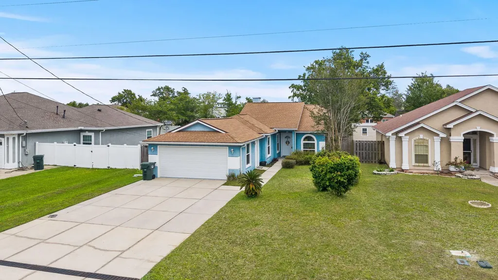 1407 Rhode Island Avenue Lynn Haven FL 32444