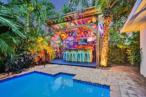 1743 NE 26th Drive Wilton Manors FL 33334