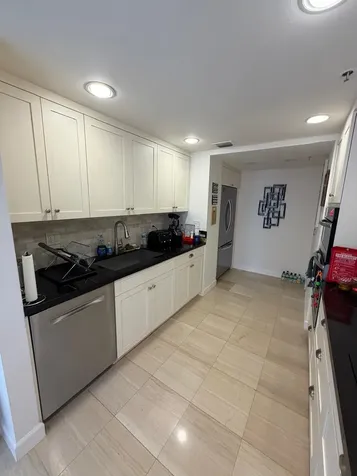1581 Brickell Avenue Miami FL 33129