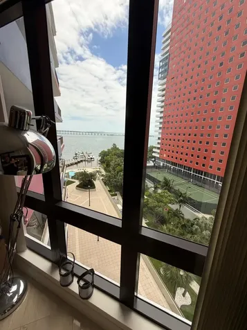 1581 Brickell Avenue Miami FL 33129