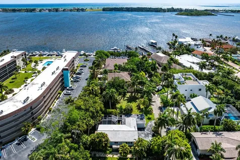 631 Lakeside Harbor Boynton Beach FL 33435