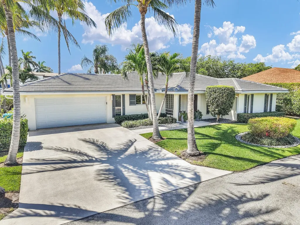 4 Kepner Drive Boynton Beach FL 33435