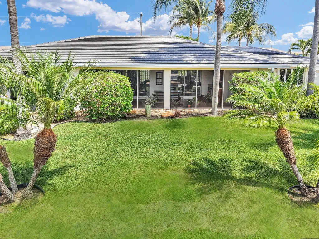 4 Kepner Drive Boynton Beach FL 33435
