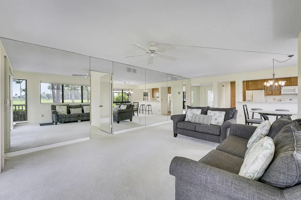 302 Brackenwood Circle Palm Beach Gardens FL 33418