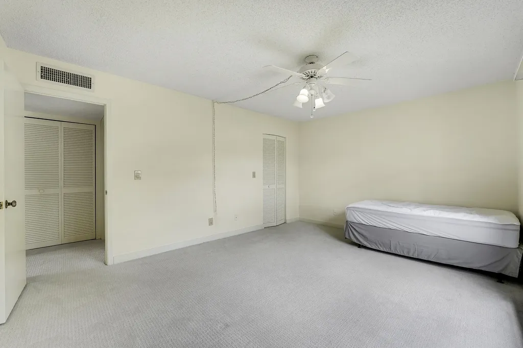 302 Brackenwood Circle Palm Beach Gardens FL 33418
