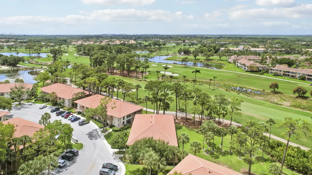 302 Brackenwood Circle Palm Beach Gardens FL 33418