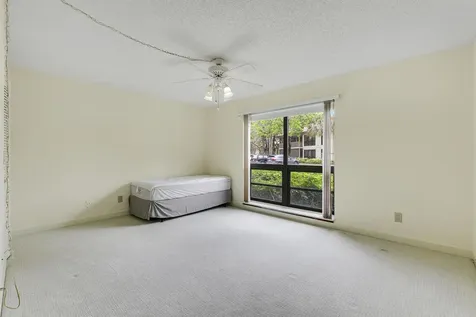 302 Brackenwood Circle Palm Beach Gardens FL 33418