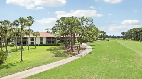 302 Brackenwood Circle Palm Beach Gardens FL 33418