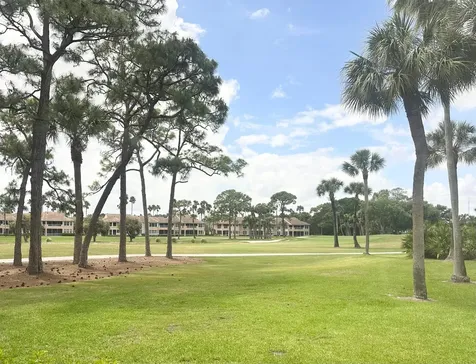 302 Brackenwood Circle Palm Beach Gardens FL 33418