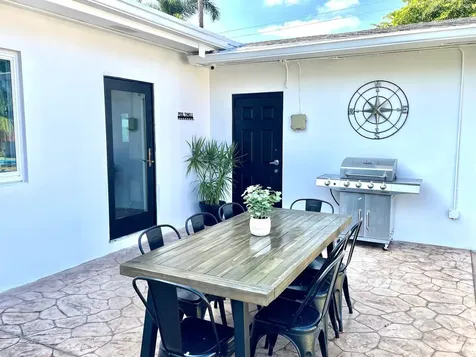 2809 SW 46th Street Dania Beach FL 33312