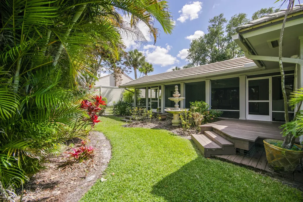 1 Balfour Road E Palm Beach Gardens FL 33418
