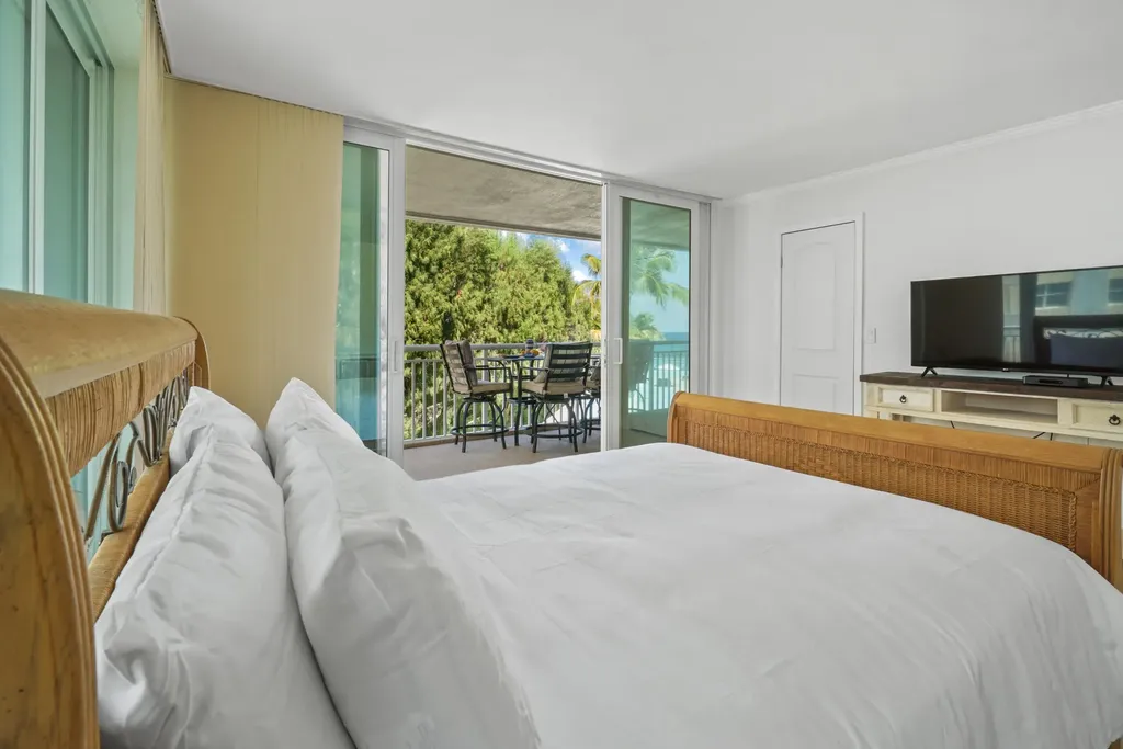 3546 S Ocean Boulevard South Palm Beach FL 33480