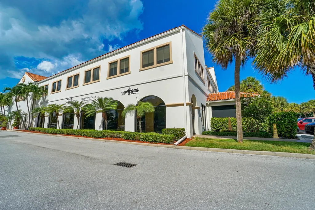 3546 S Ocean Boulevard South Palm Beach FL 33480