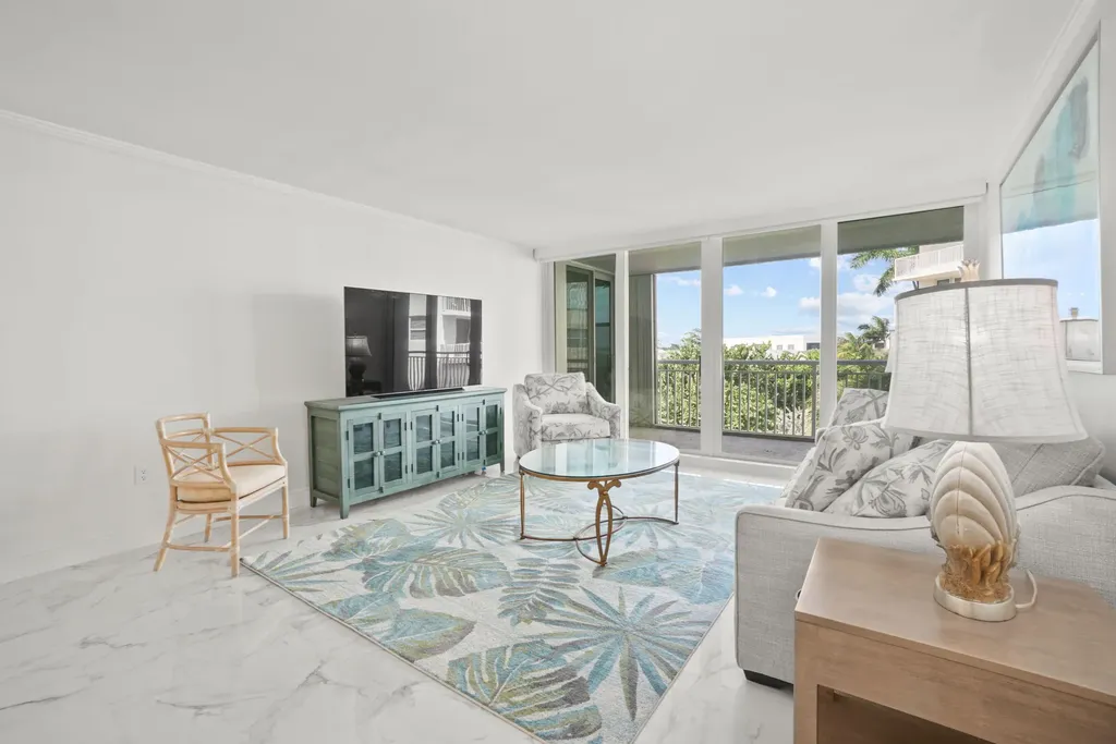 3546 S Ocean Boulevard South Palm Beach FL 33480