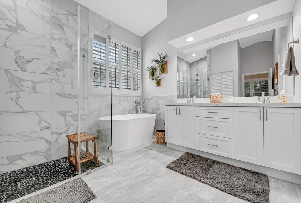 8203 Bellafiore Way Boynton Beach FL 33472