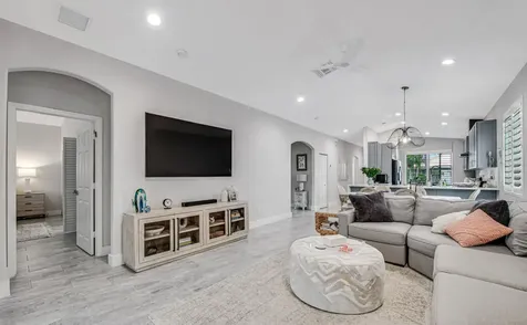 8203 Bellafiore Way Boynton Beach FL 33472