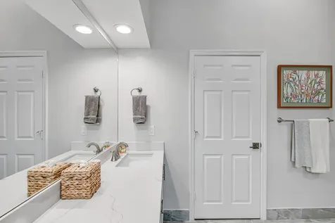 8203 Bellafiore Way Boynton Beach FL 33472