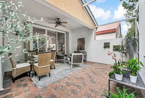 8203 Bellafiore Way Boynton Beach FL 33472
