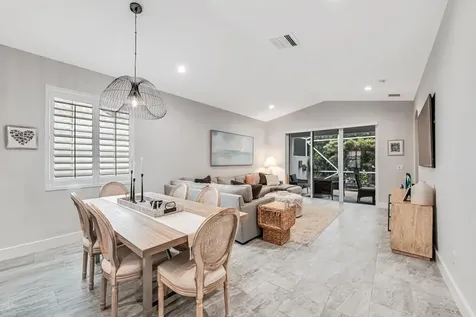 8203 Bellafiore Way Boynton Beach FL 33472