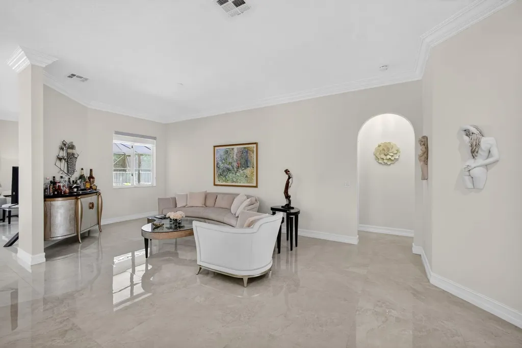 8642 Plum Cay Royal Palm Beach FL 33411