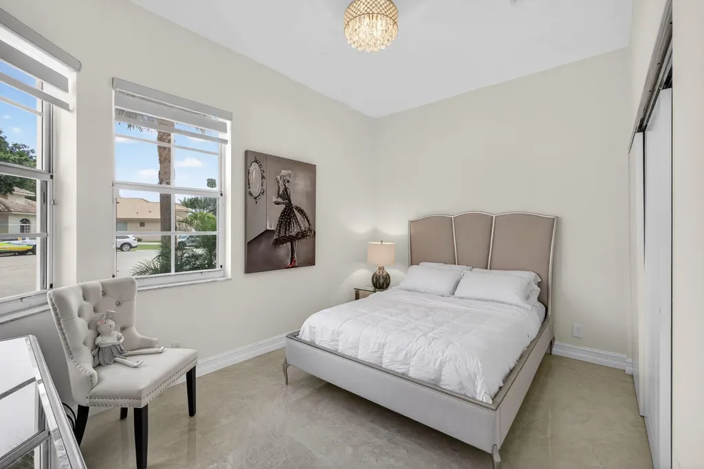 8642 Plum Cay Royal Palm Beach FL 33411