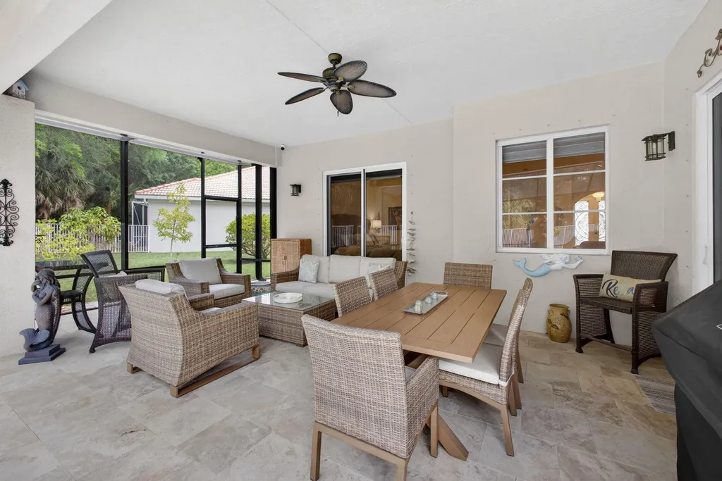 8642 Plum Cay Royal Palm Beach FL 33411