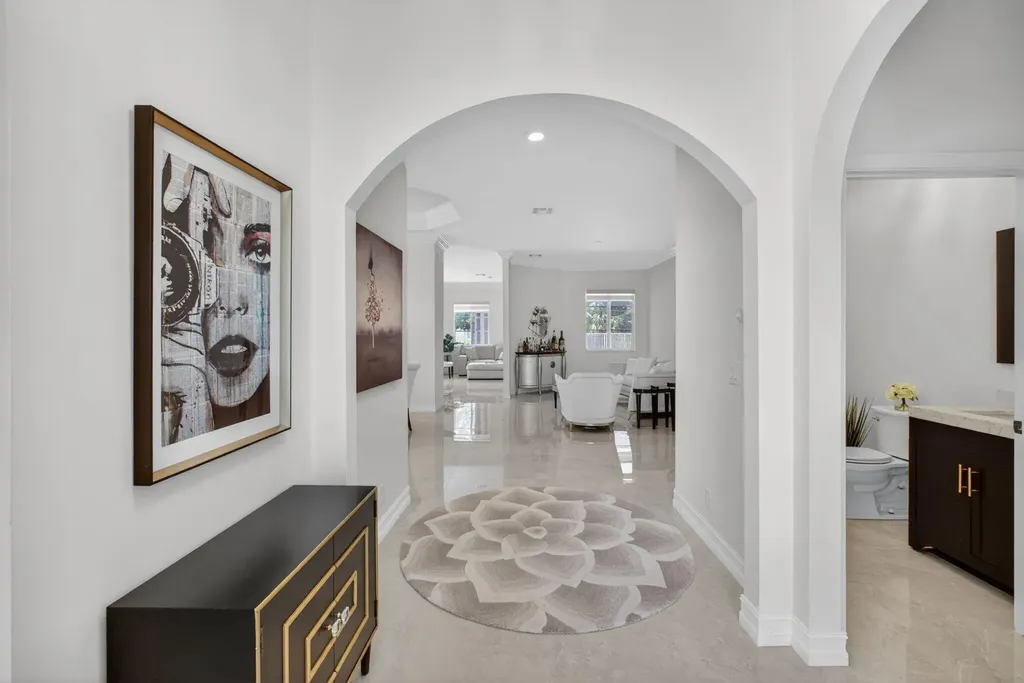 8642 Plum Cay Royal Palm Beach FL 33411
