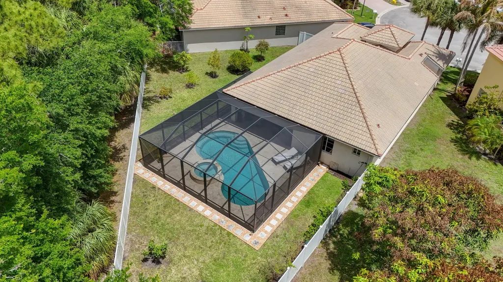 8642 Plum Cay Royal Palm Beach FL 33411