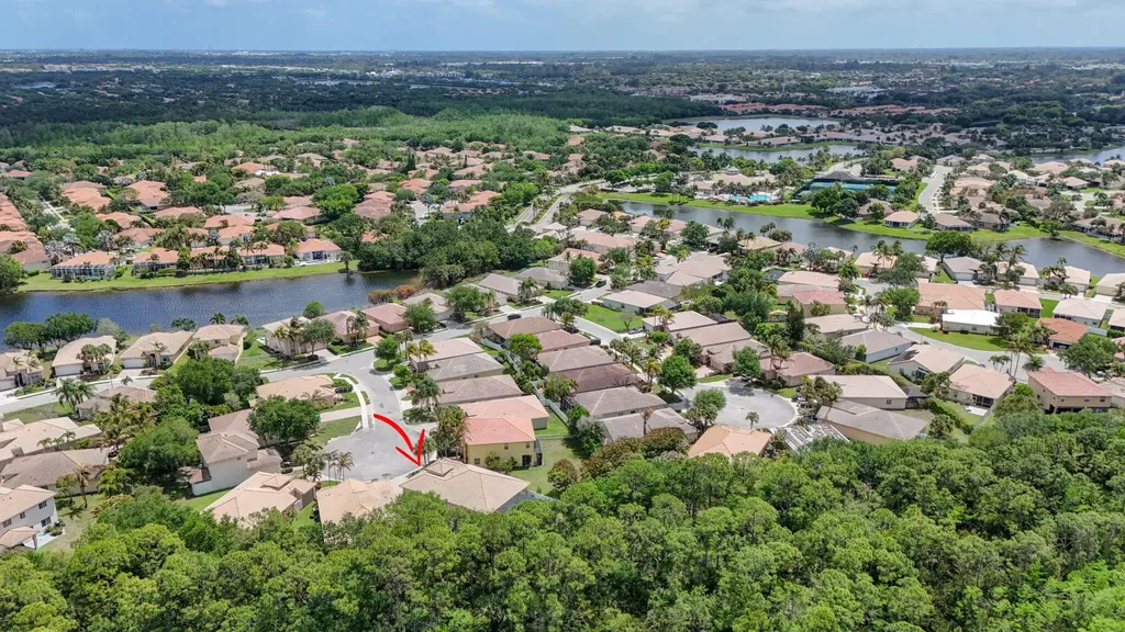 8642 Plum Cay Royal Palm Beach FL 33411