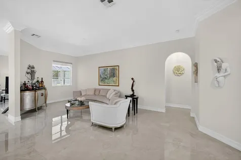 8642 Plum Cay Royal Palm Beach FL 33411