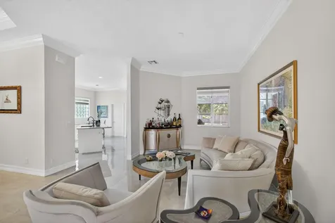 8642 Plum Cay Royal Palm Beach FL 33411