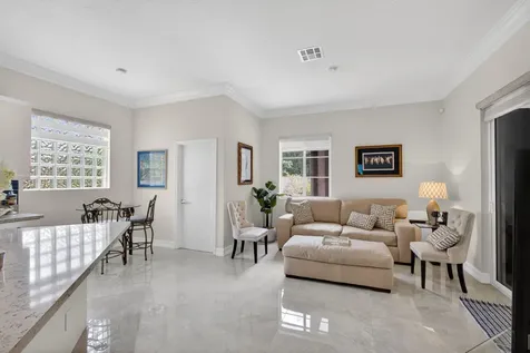 8642 Plum Cay Royal Palm Beach FL 33411