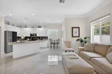 8642 Plum Cay Royal Palm Beach FL 33411