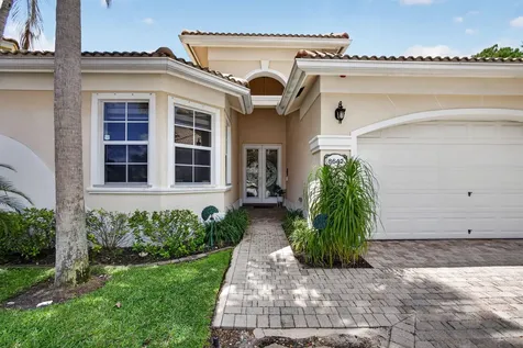 8642 Plum Cay Royal Palm Beach FL 33411
