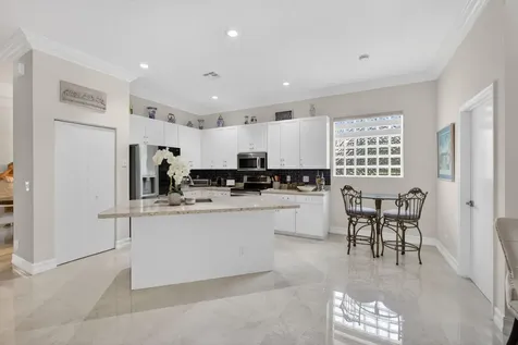 8642 Plum Cay Royal Palm Beach FL 33411
