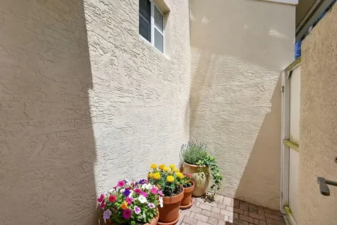 8642 Plum Cay Royal Palm Beach FL 33411