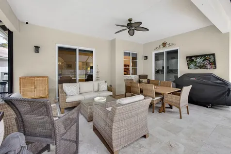 8642 Plum Cay Royal Palm Beach FL 33411